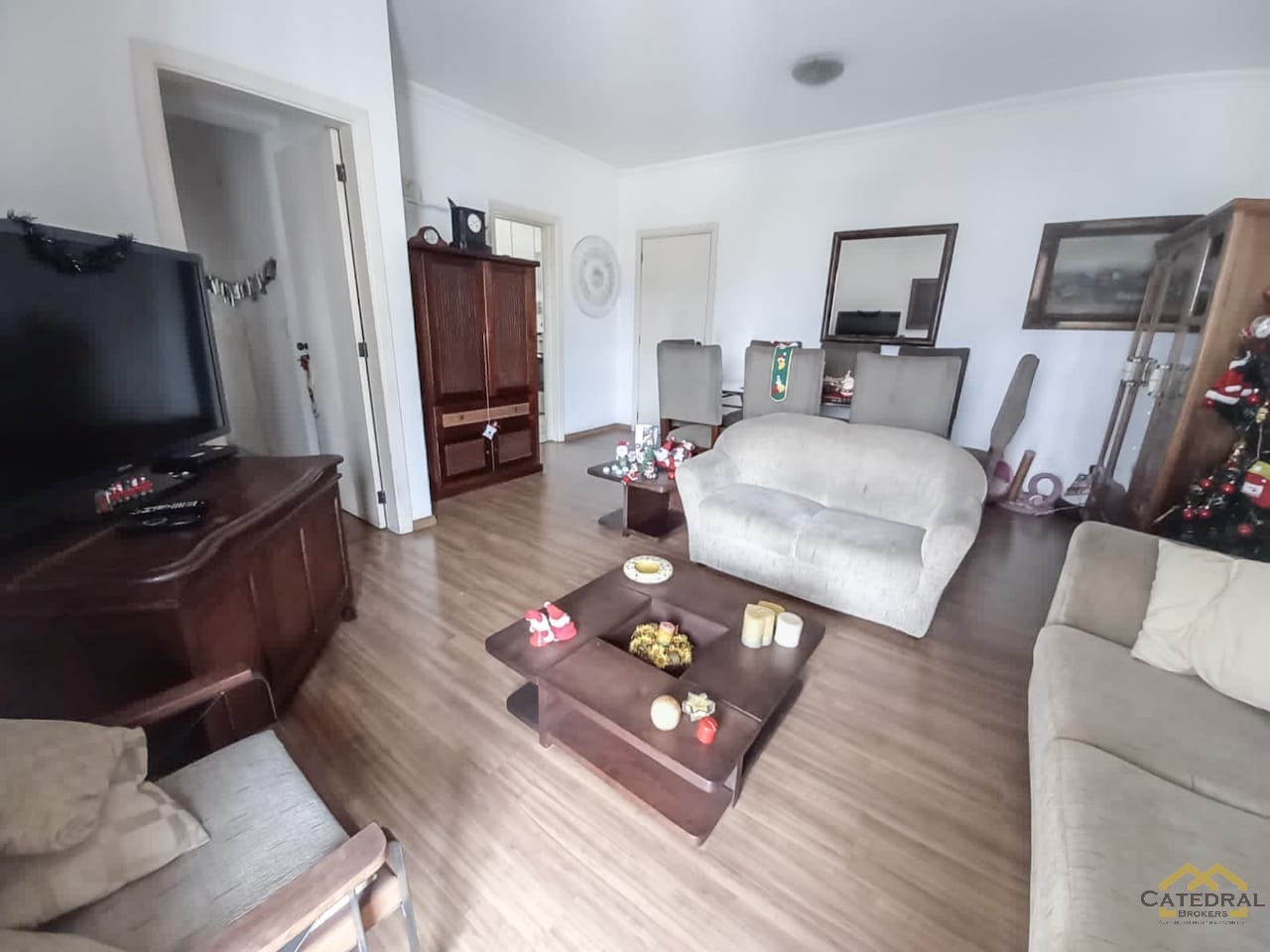 Apartamento à venda com 3 quartos, 105m² - Foto 1