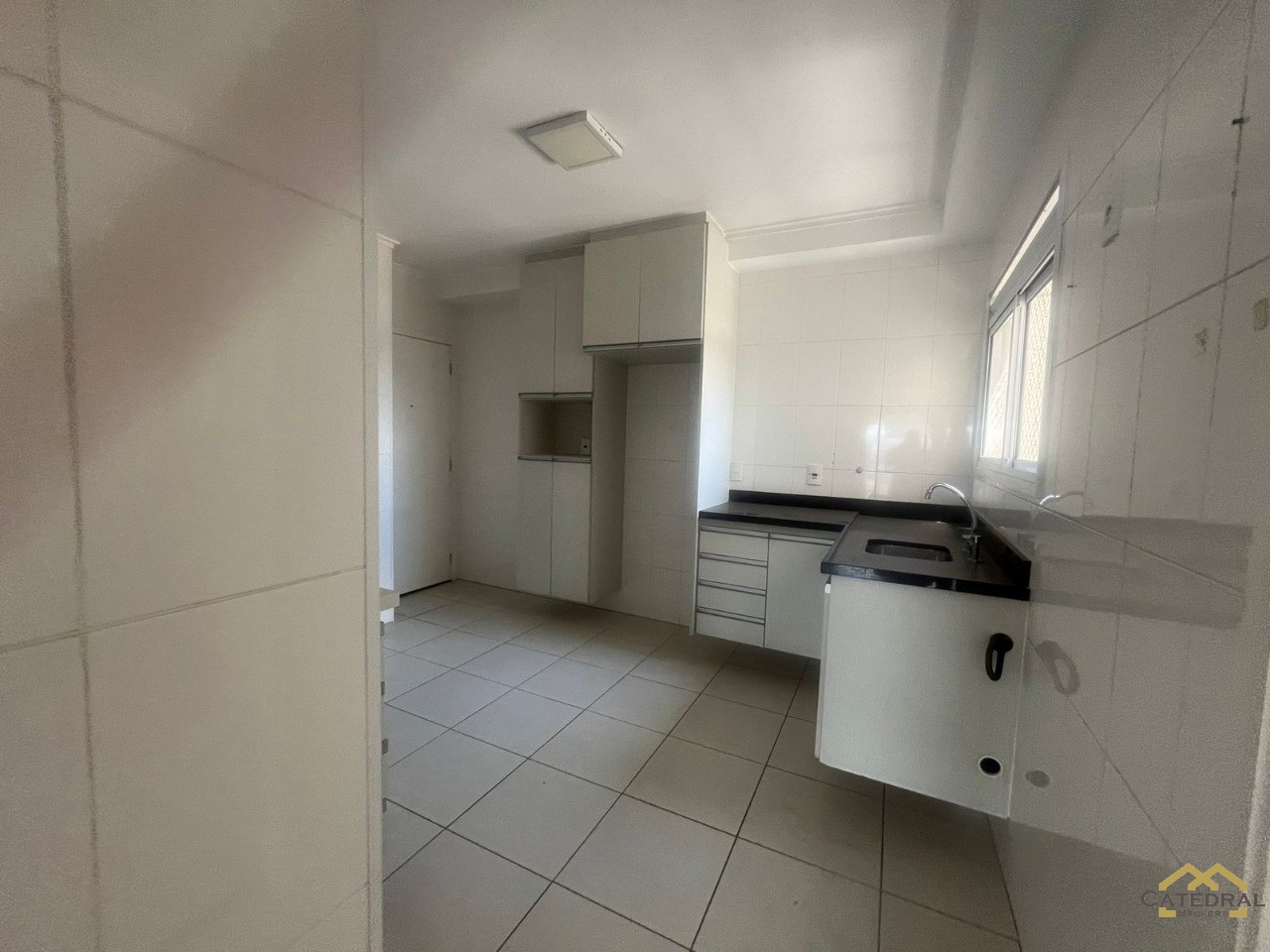 Apartamento para alugar com 3 quartos, 163m² - Foto 5