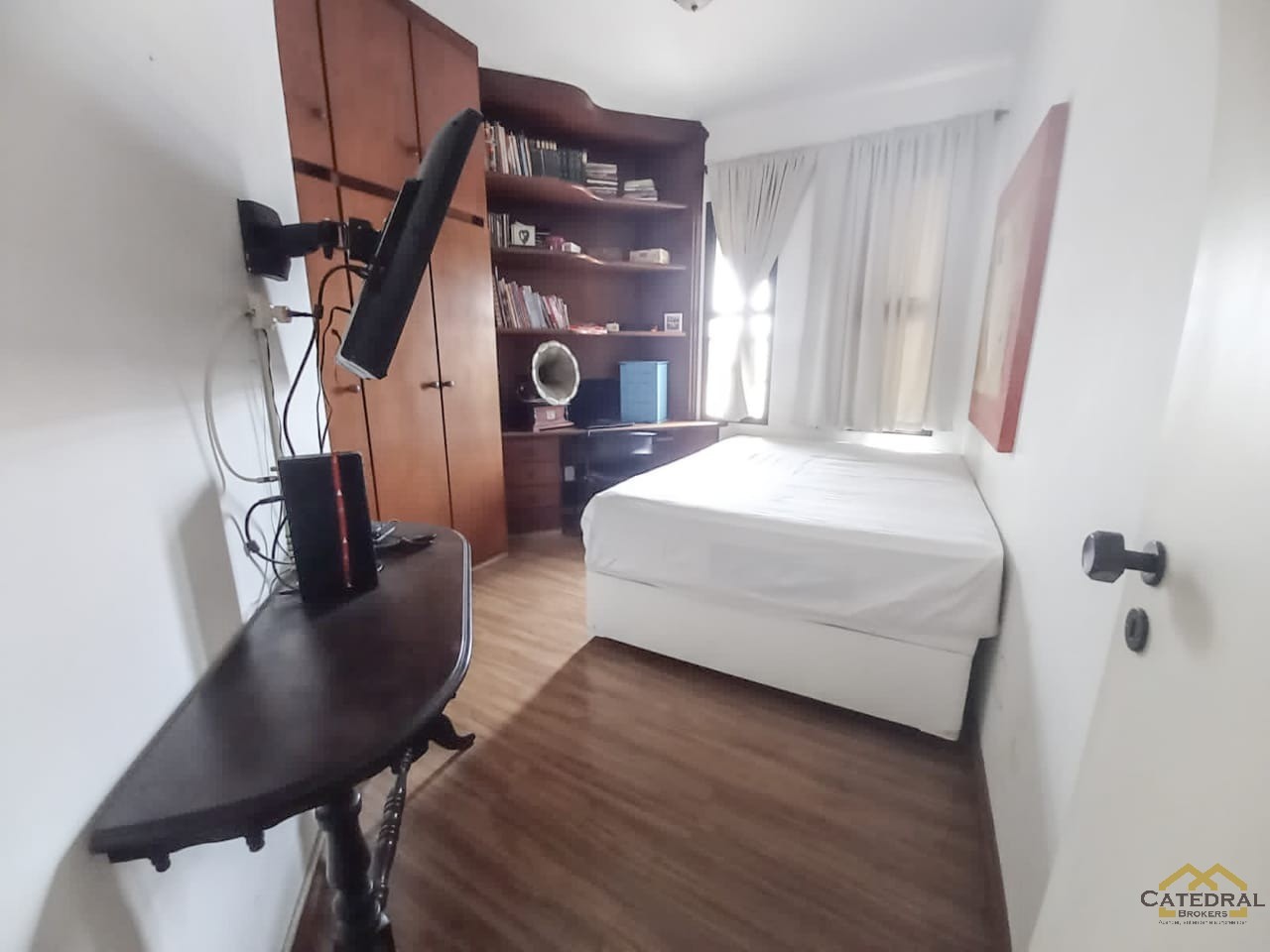 Apartamento à venda com 3 quartos, 105m² - Foto 11