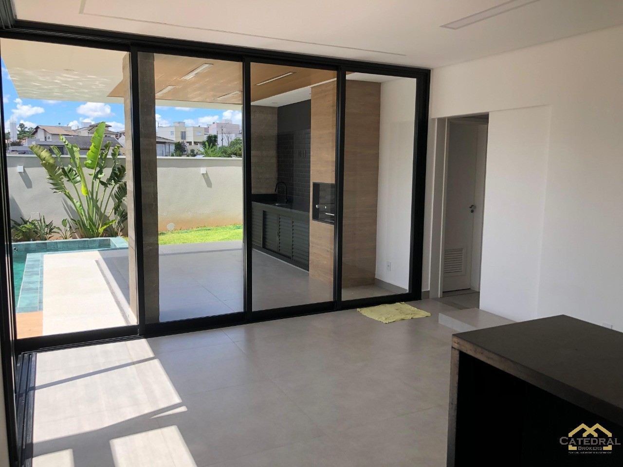 Casa de Condomínio à venda com 3 quartos, 238m² - Foto 13