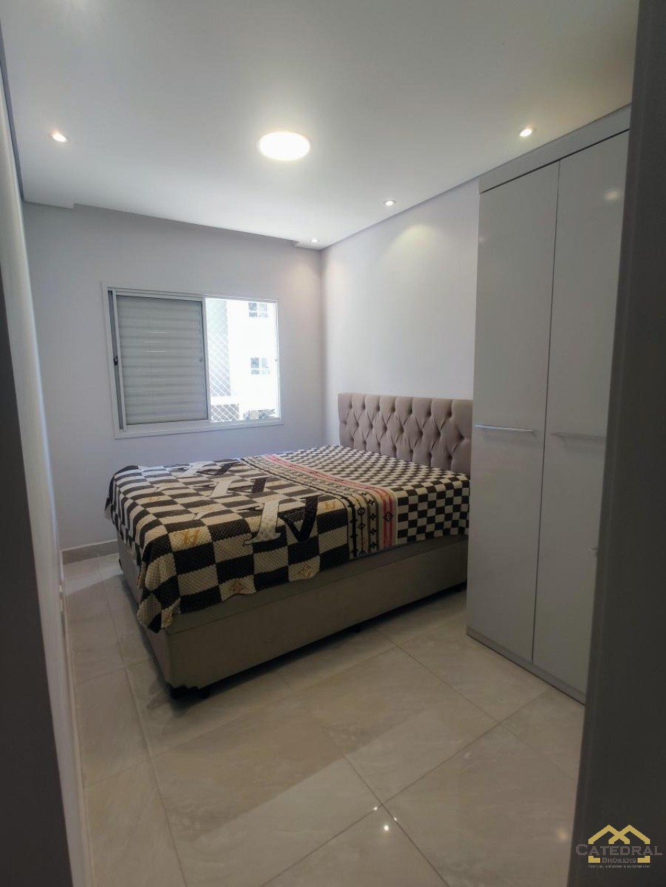 Apartamento à venda com 2 quartos, 60m² - Foto 16