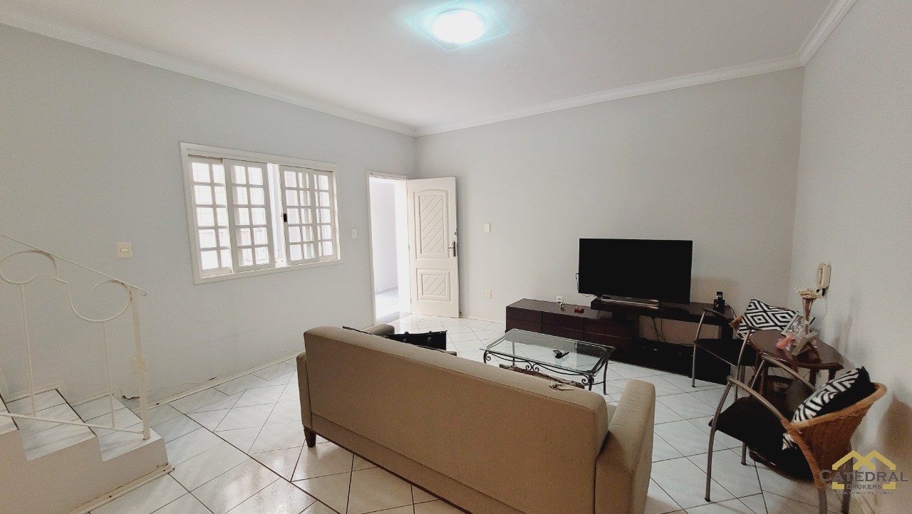 Sobrado à venda com 4 quartos, 268m² - Foto 3