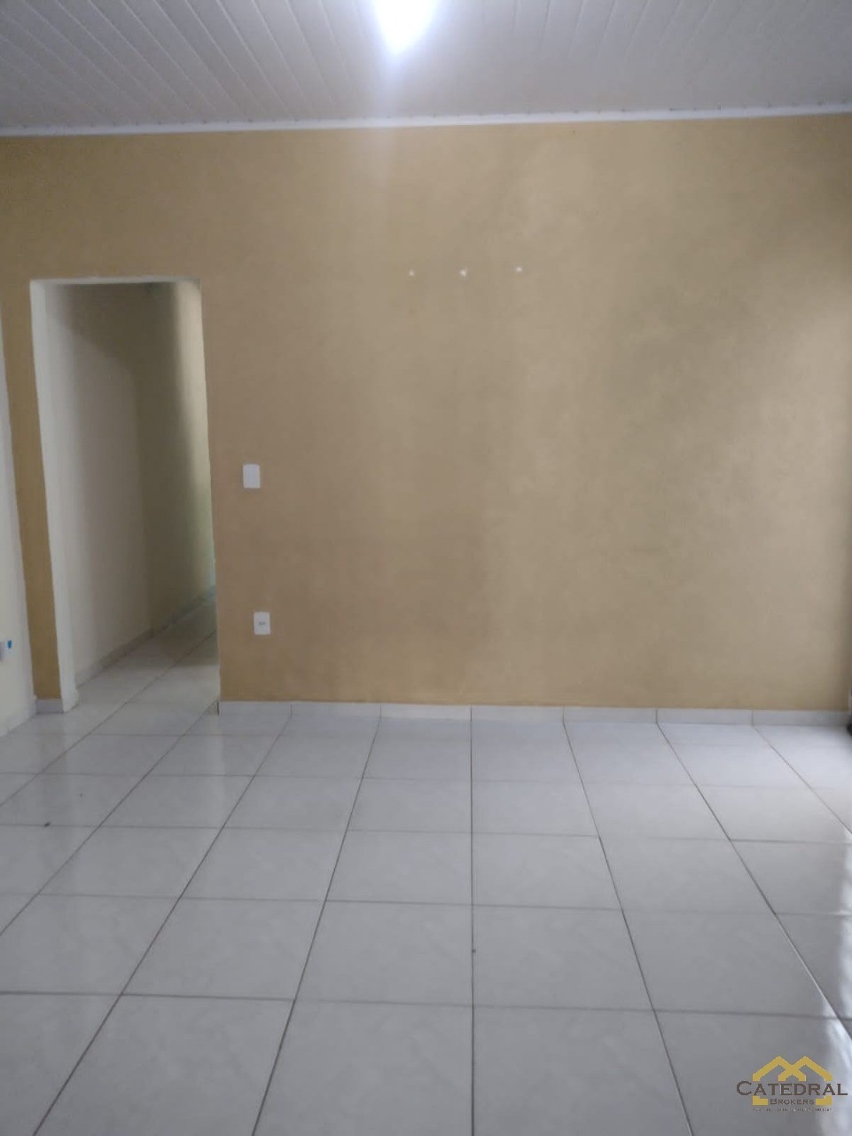 Casa à venda com 2 quartos, 120m² - Foto 3