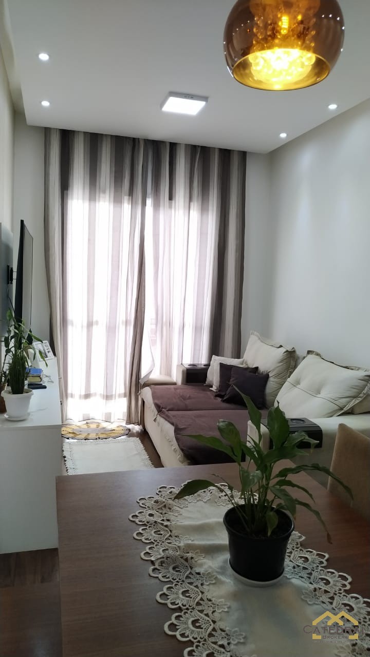 Apartamento à venda com 2 quartos, 50m² - Foto 2