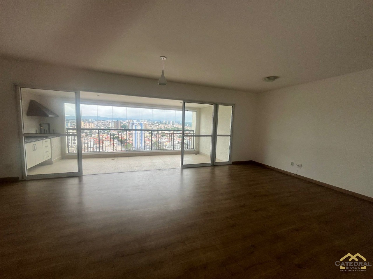 Apartamento à venda e aluguel com 3 quartos, 155m² - Foto 2