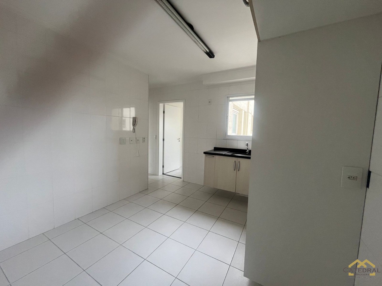 Apartamento à venda e aluguel com 3 quartos, 155m² - Foto 8