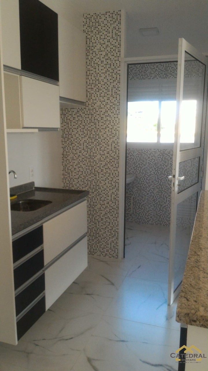 Apartamento à venda com 3 quartos, 71m² - Foto 4