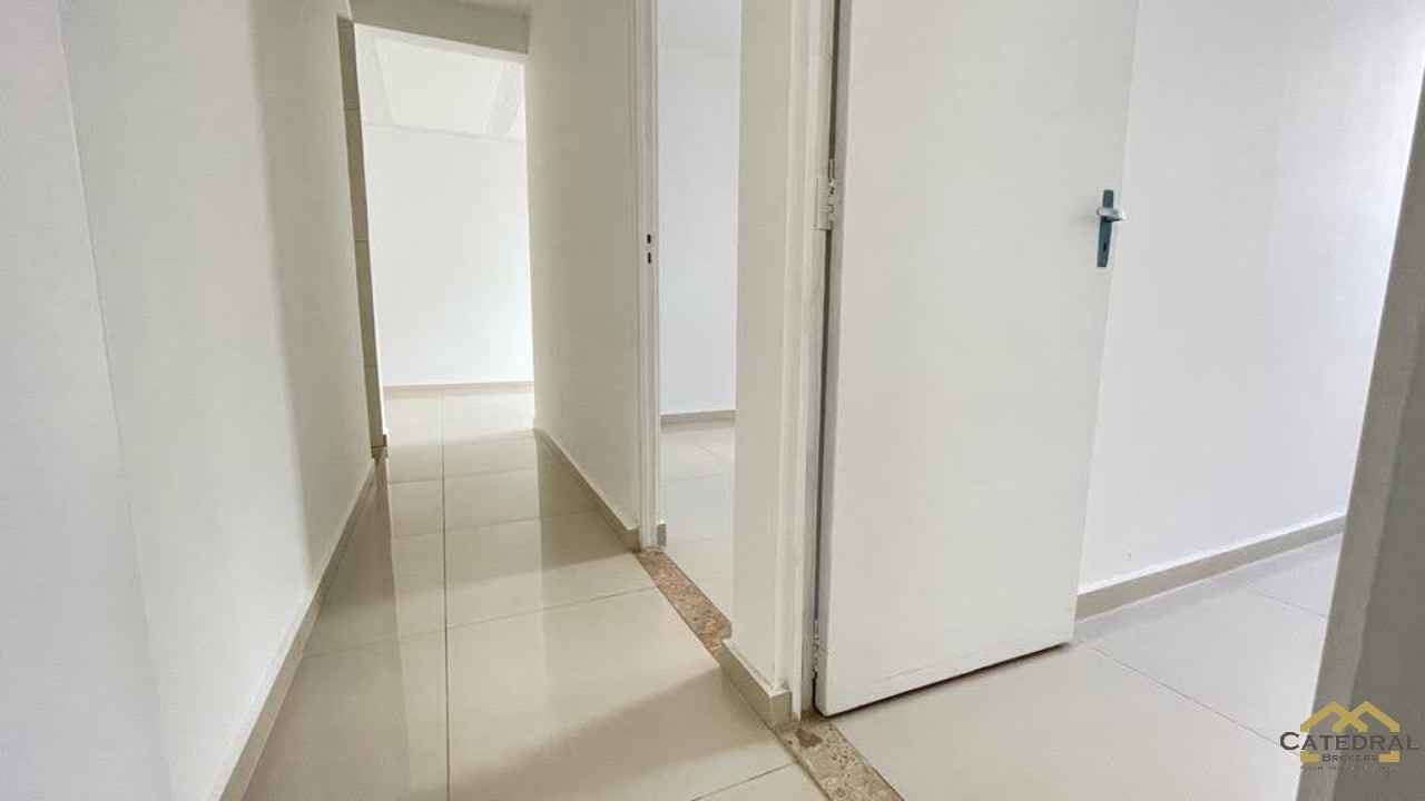 Apartamento à venda com 2 quartos, 56m² - Foto 13