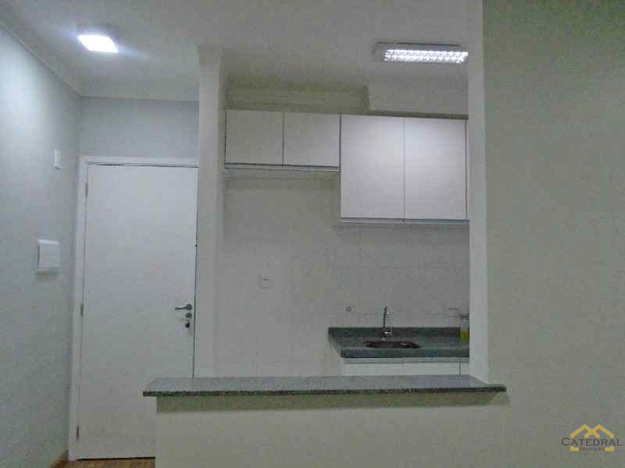 Apartamento à venda com 2 quartos, 48m² - Foto 4