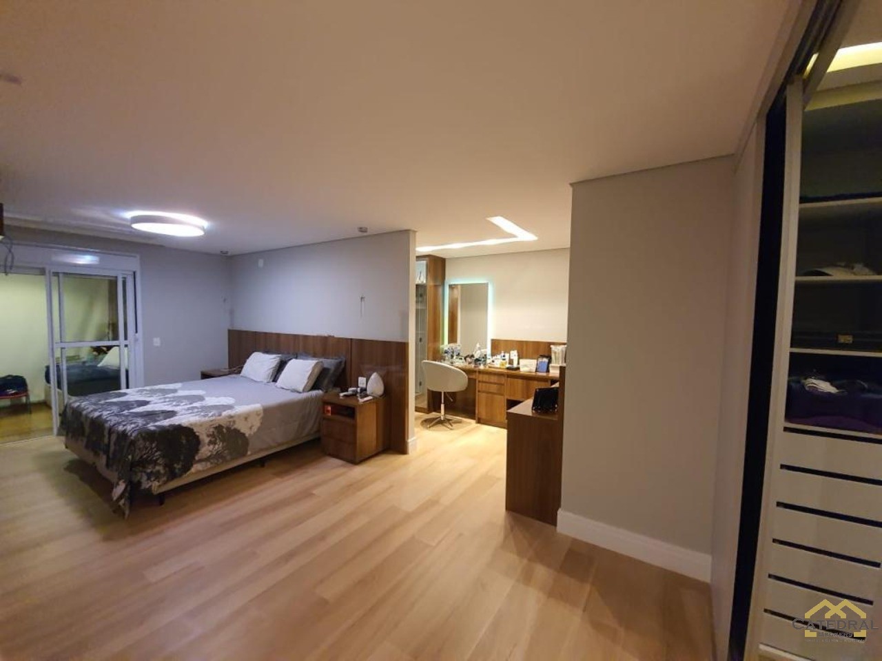 Apartamento para alugar com 3 quartos, 268m² - Foto 13