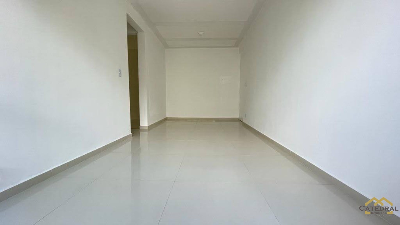 Apartamento à venda com 2 quartos, 56m² - Foto 2