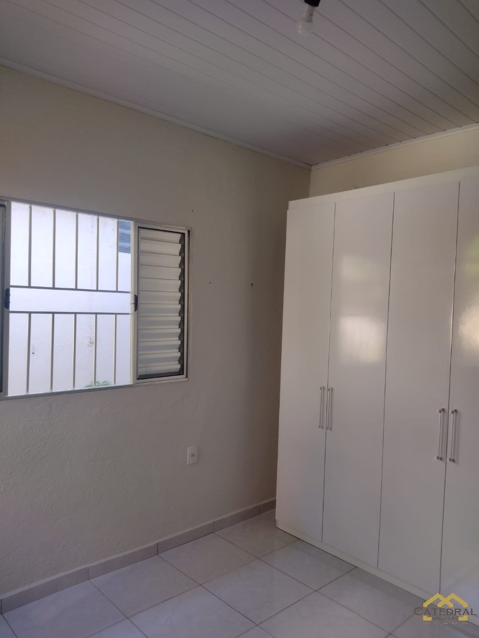 Casa à venda com 2 quartos, 120m² - Foto 4