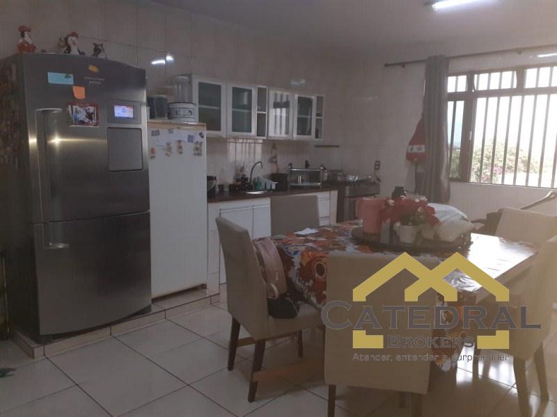 Sobrado à venda com 3 quartos, 150m² - Foto 3