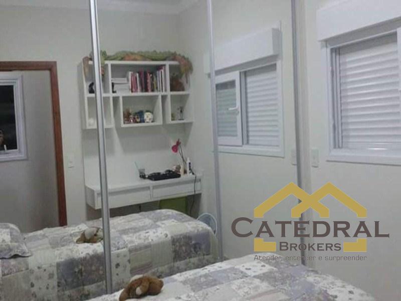 Sobrado à venda com 3 quartos, 215m² - Foto 4