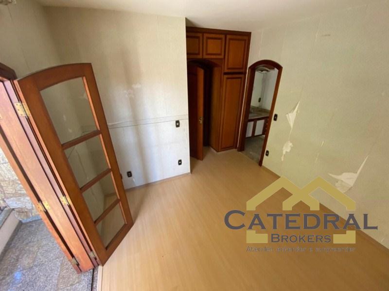 Sobrado à venda com 4 quartos, 350m² - Foto 20