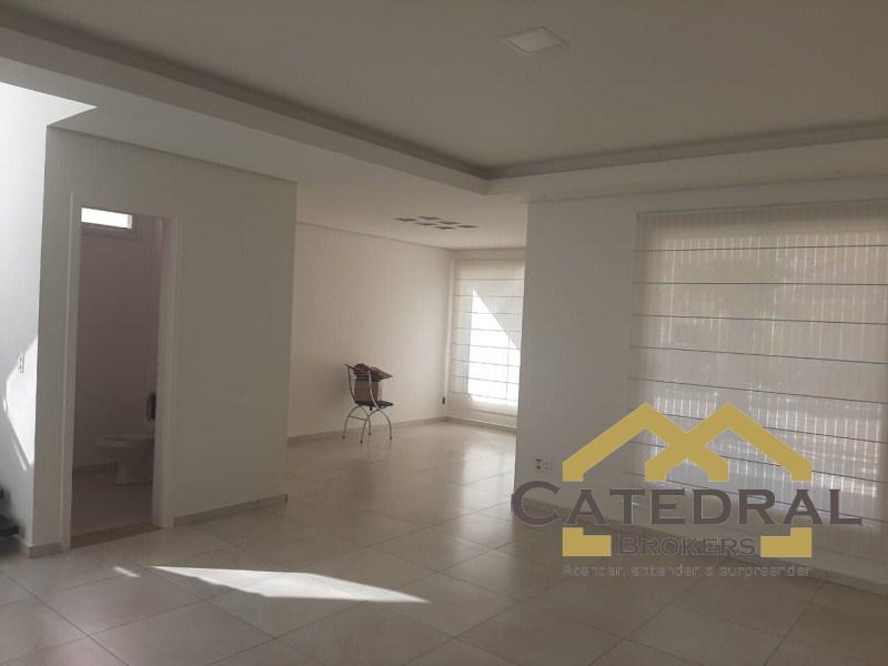 Sobrado à venda com 3 quartos, 510m² - Foto 2