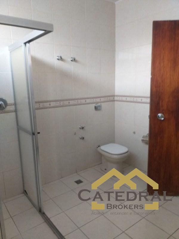 Casa Comercial à venda com 3 quartos, 347m² - Foto 23