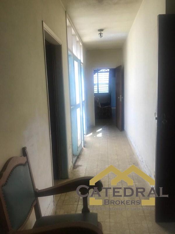 Casa Comercial à venda e aluguel com 3 quartos, 248m² - Foto 2