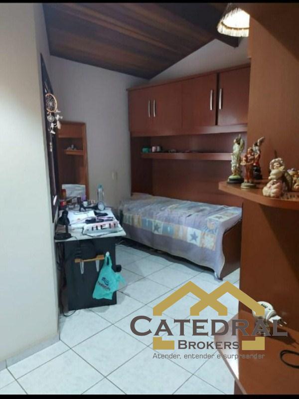 Sobrado à venda com 3 quartos, 350m² - Foto 18