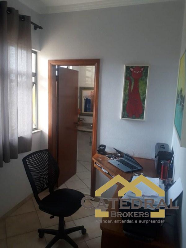 Sobrado à venda com 3 quartos, 400m² - Foto 13