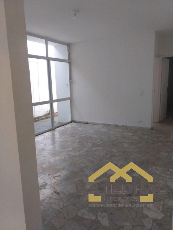 Casa Comercial à venda com 3 quartos, 347m² - Foto 20