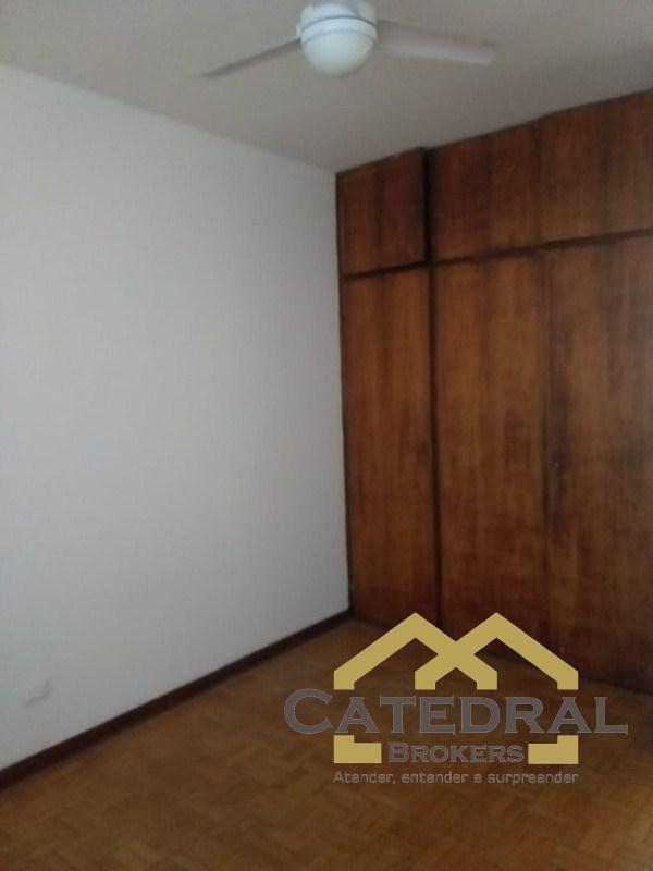 Casa Comercial à venda com 3 quartos, 347m² - Foto 28