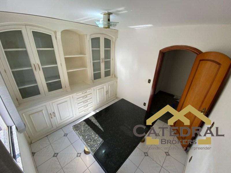 Sobrado à venda com 4 quartos, 350m² - Foto 6