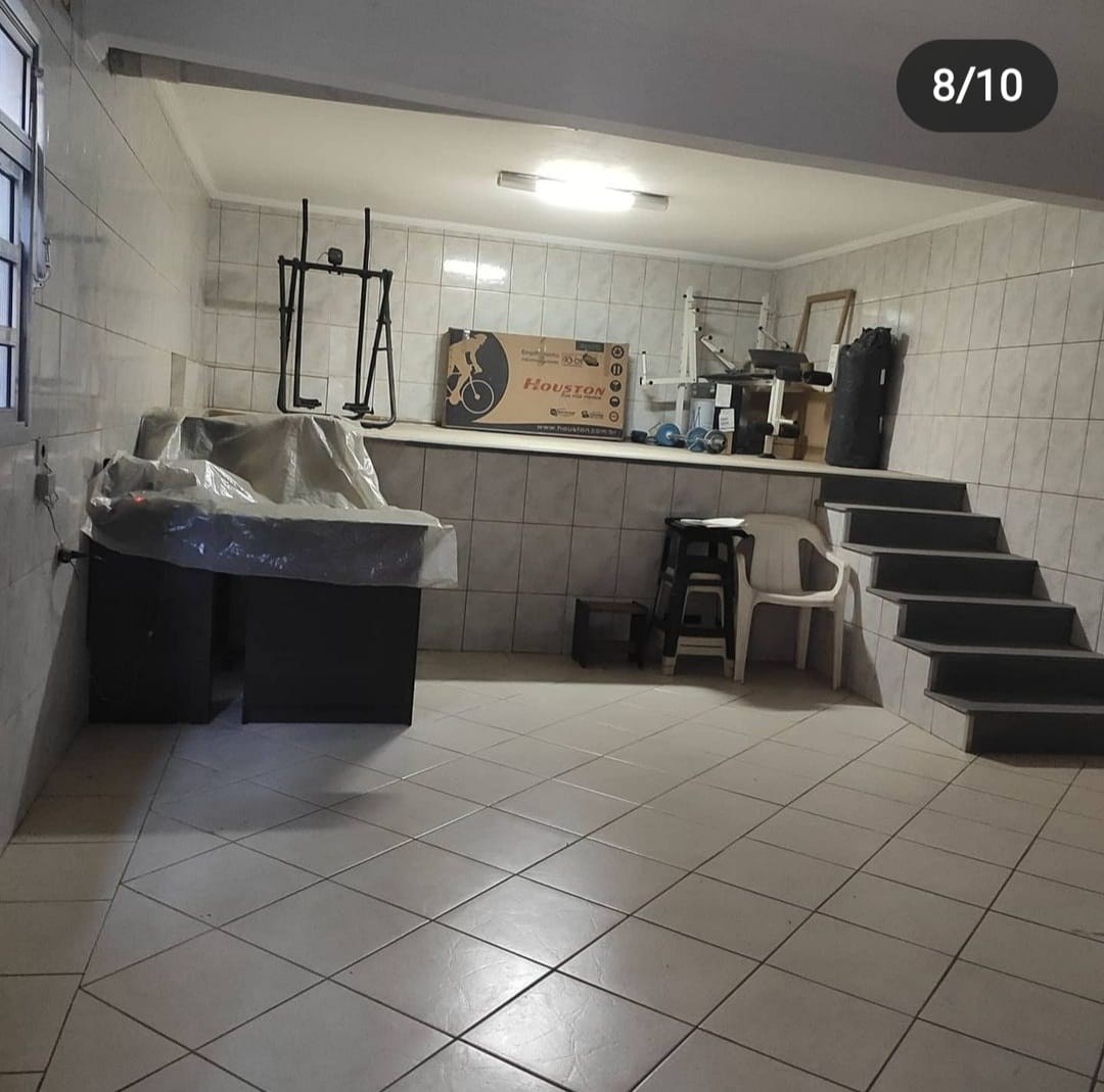 Casa à venda com 2 quartos, 115m² - Foto 2