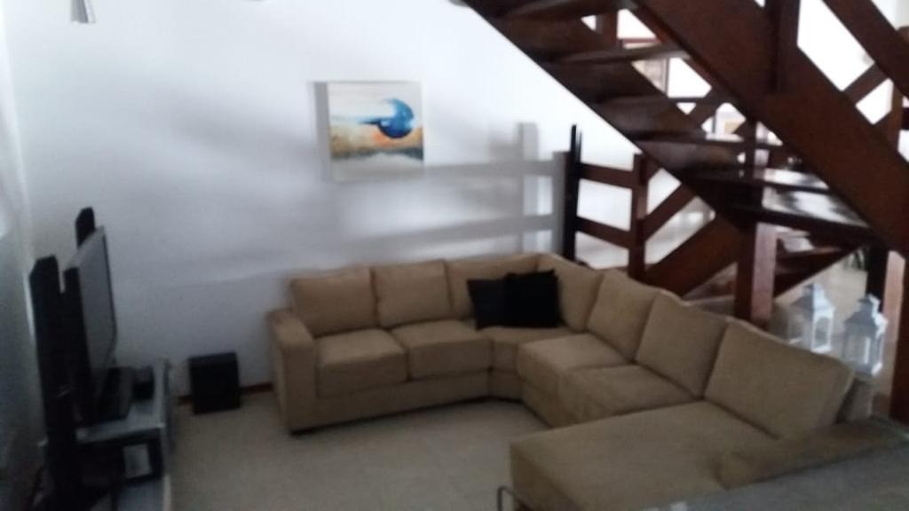 Casa à venda com 3 quartos, 294m² - Foto 2