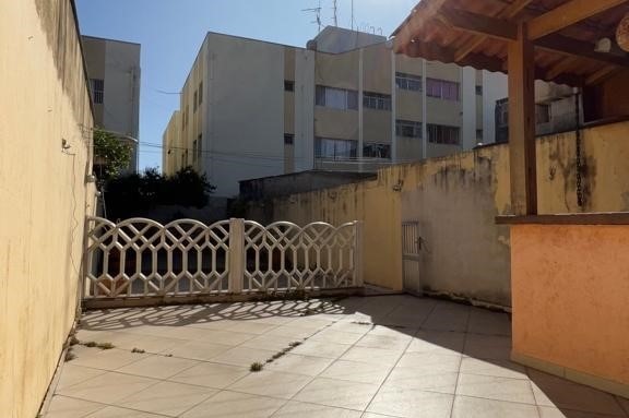 Casa à venda com 3 quartos, 150m² - Foto 42