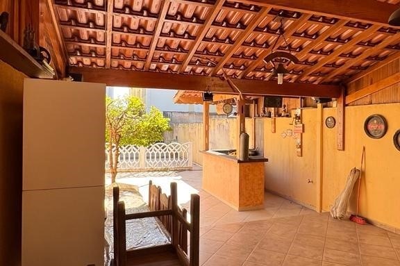 Casa à venda com 3 quartos, 150m² - Foto 44