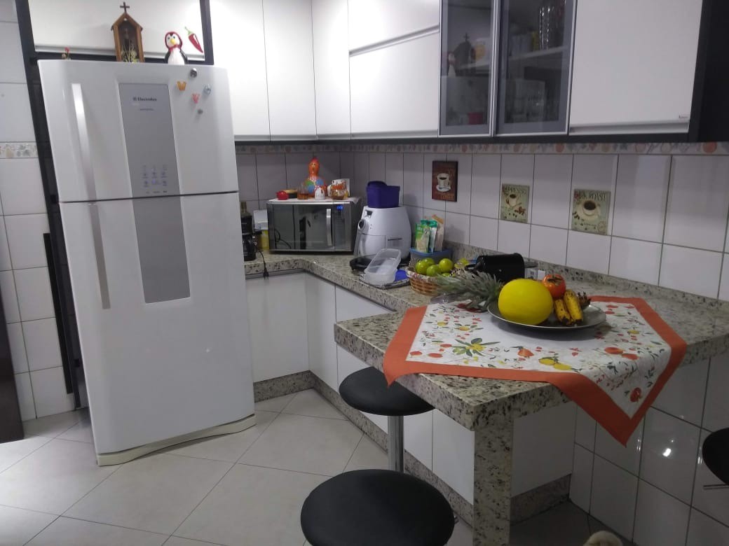 Casa à venda com 2 quartos, 130m² - Foto 6