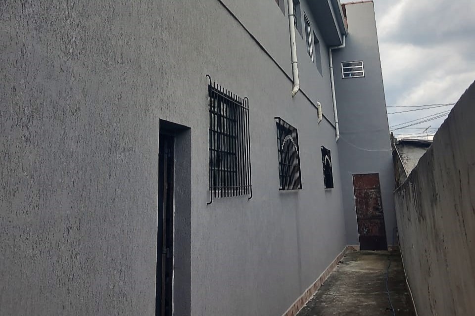 Casa à venda com 4 quartos, 300m² - Foto 16