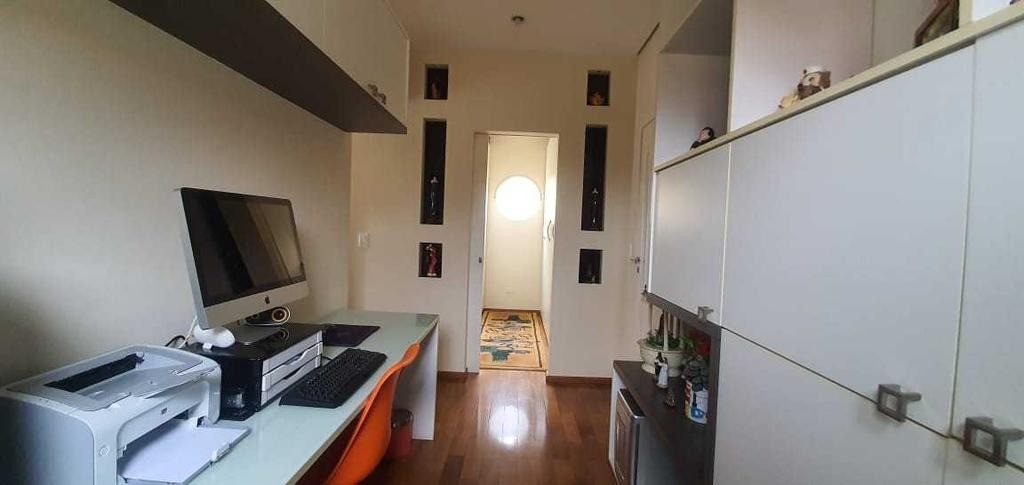 Casa à venda com 4 quartos, 380m² - Foto 21