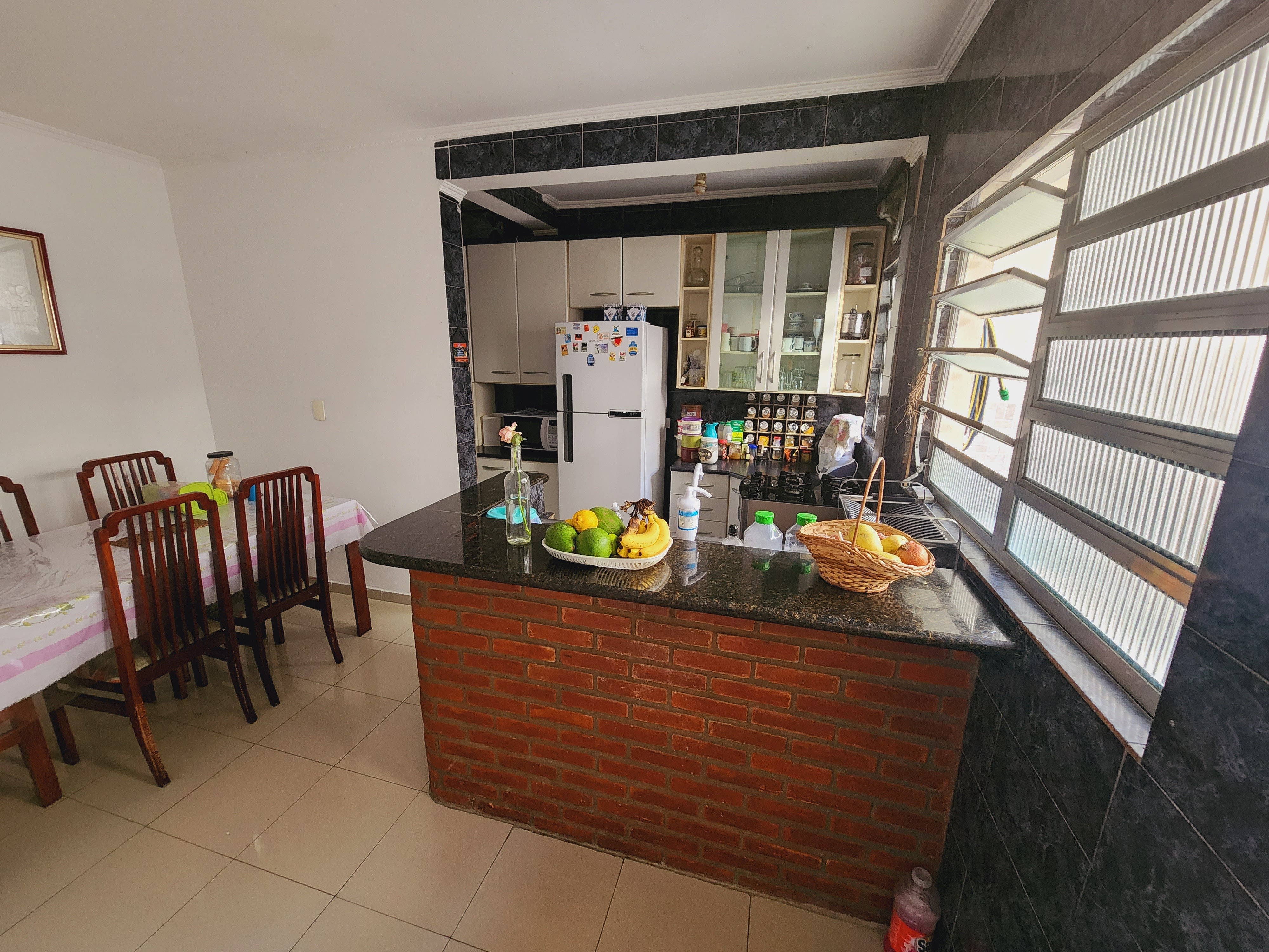 Casa à venda com 3 quartos, 220m² - Foto 6