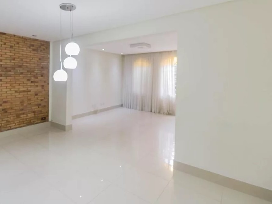 Casa à venda com 4 quartos, 200m² - Foto 6