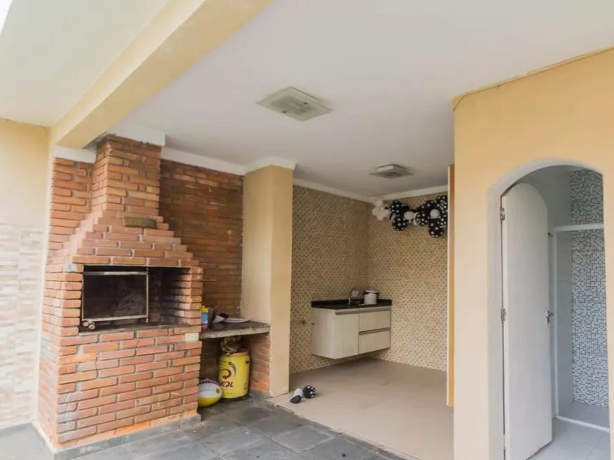 Casa à venda com 4 quartos, 200m² - Foto 24