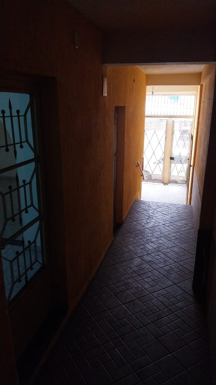 Casa à venda com 3 quartos, 240m² - Foto 18