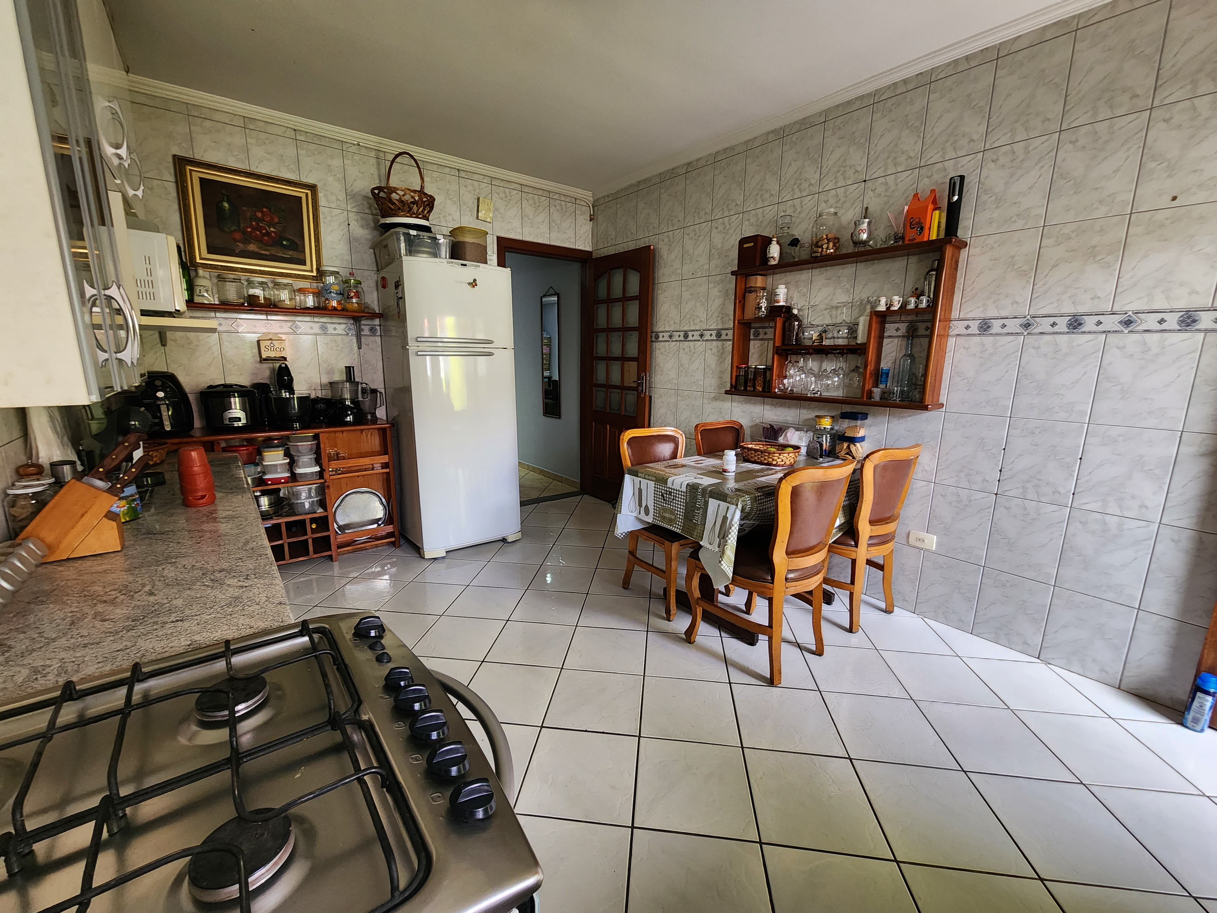 Casa à venda com 2 quartos, 100m² - Foto 3