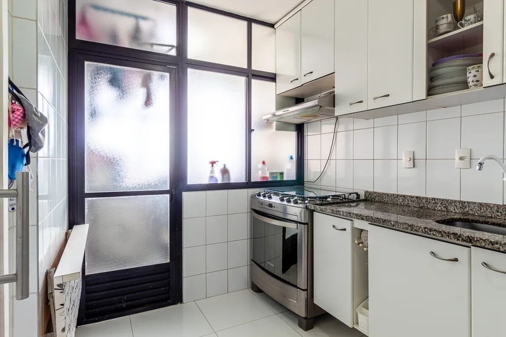 Apartamento à venda com 2 quartos, 66m² - Foto 7