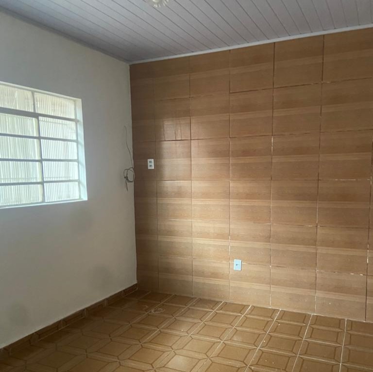 Casa à venda com 2 quartos, 168m² - Foto 4