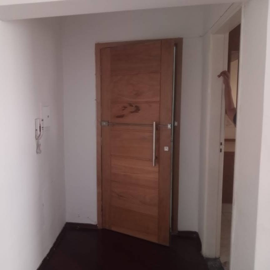 Apartamento à venda com 2 quartos, 70m² - Foto 2