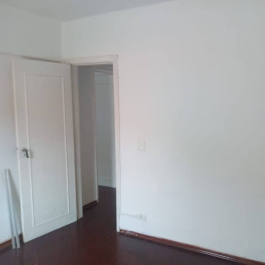 Apartamento à venda com 2 quartos, 70m² - Foto 9