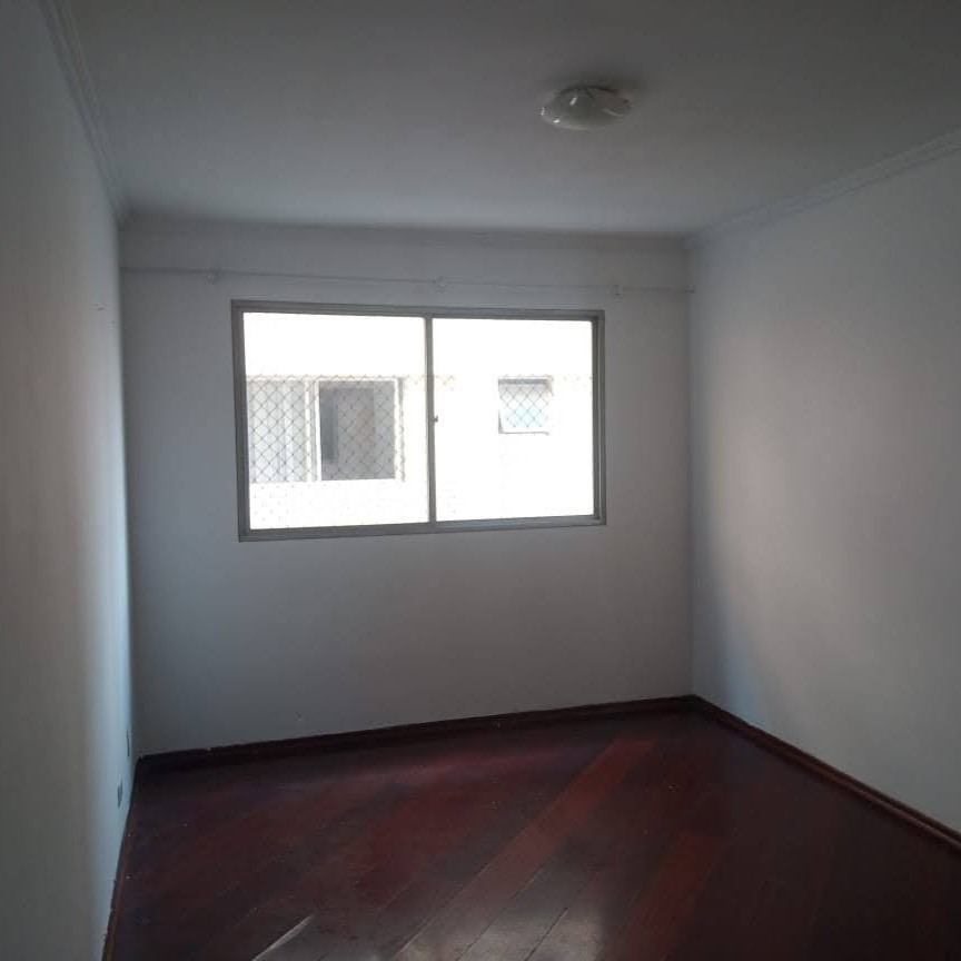 Apartamento à venda com 2 quartos, 70m² - Foto 1