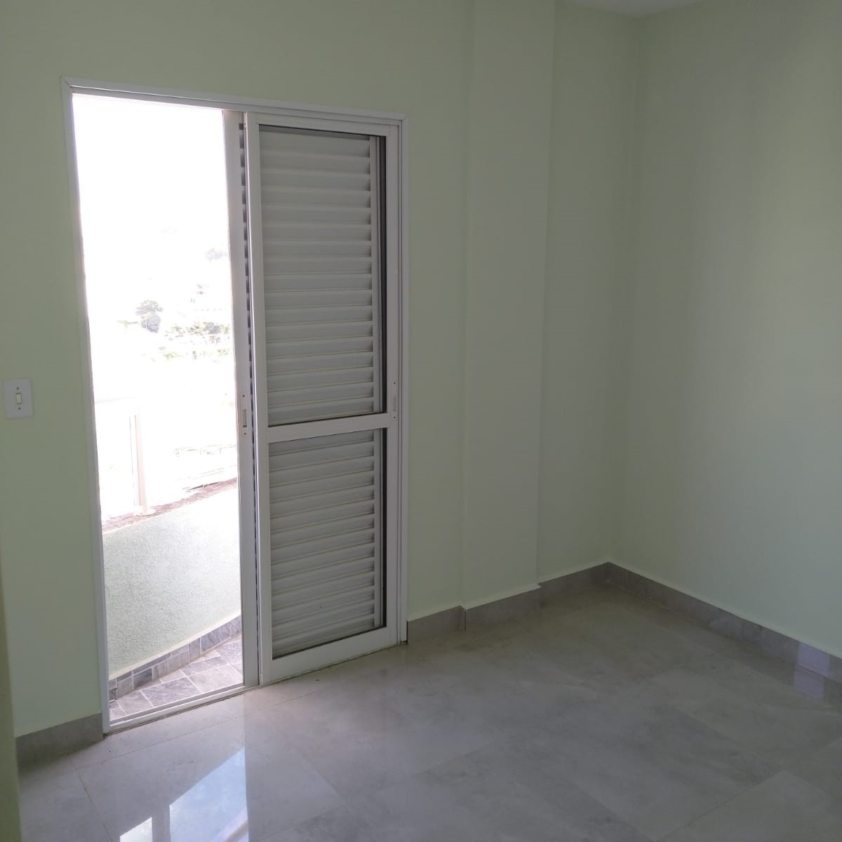 Apartamento à venda com 2 quartos, 64m² - Foto 1