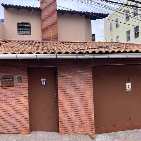 Casa à venda com 3 quartos, 232m² - Foto 19