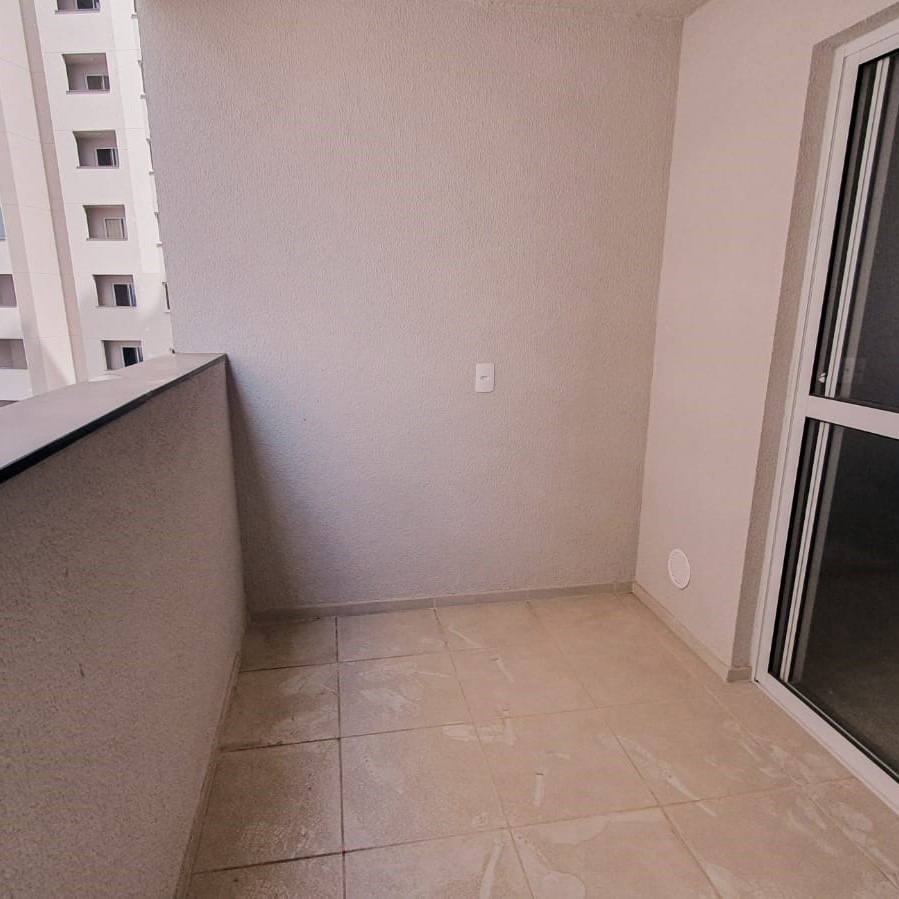 Apartamento à venda com 2 quartos, 44m² - Foto 2