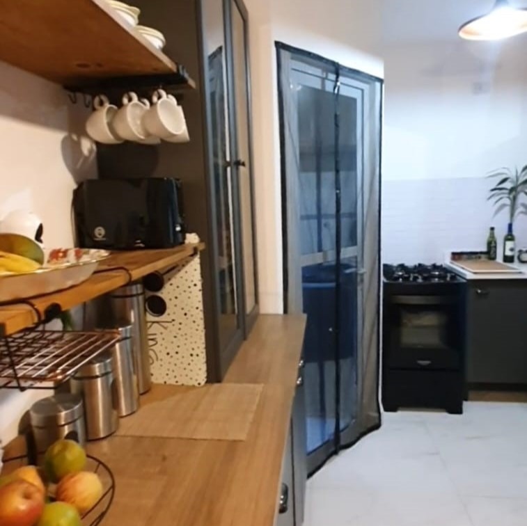 Casa à venda com 2 quartos, 75m² - Foto 9