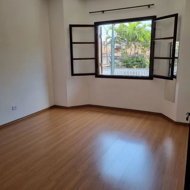 Casa à venda com 3 quartos, 140m² - Foto 9