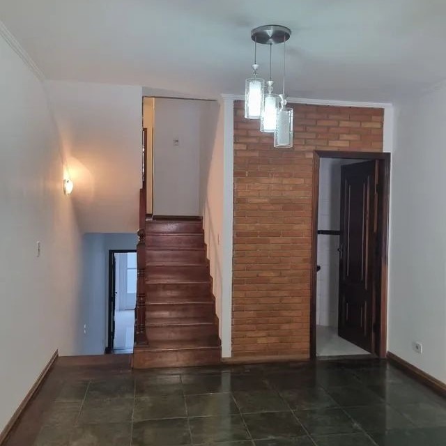 Casa à venda com 3 quartos, 140m² - Foto 3